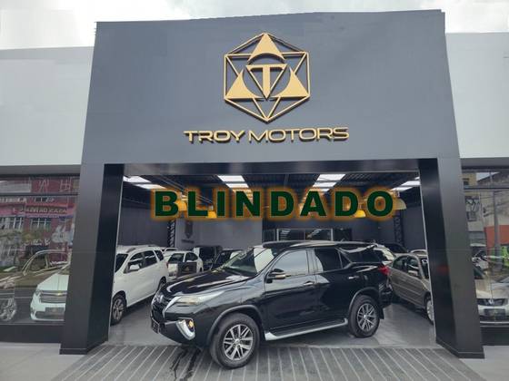 TOYOTA HILUX SW4 4.0 SRX 4X4 7 LUGARES V6 24V GASOLINA 4P AUTOMÁTICO